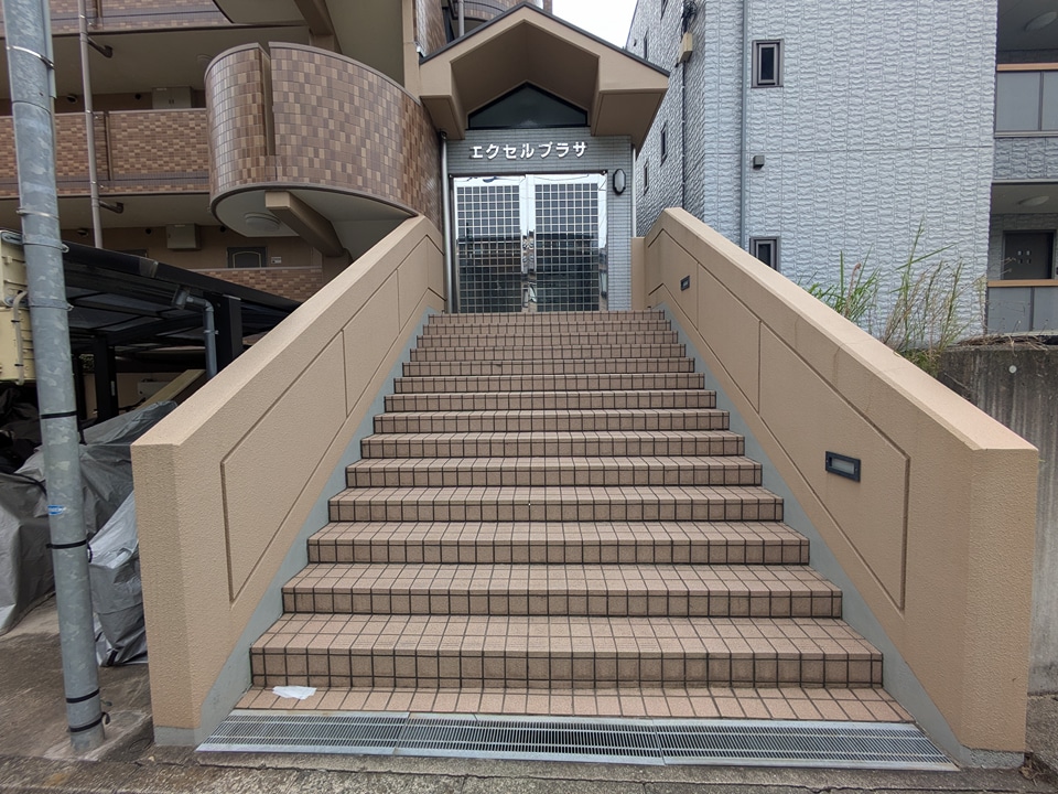 3/4 エントランス