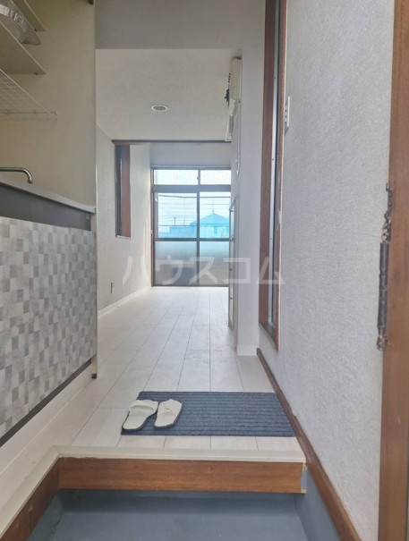 20/27 エントランス