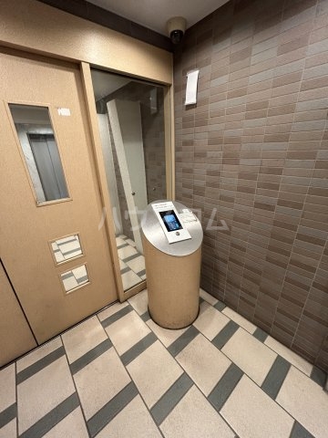 15/25 エントランス