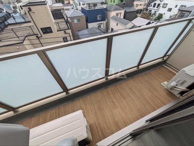 20/30 バルコニー