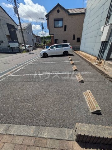 25/30 駐車場