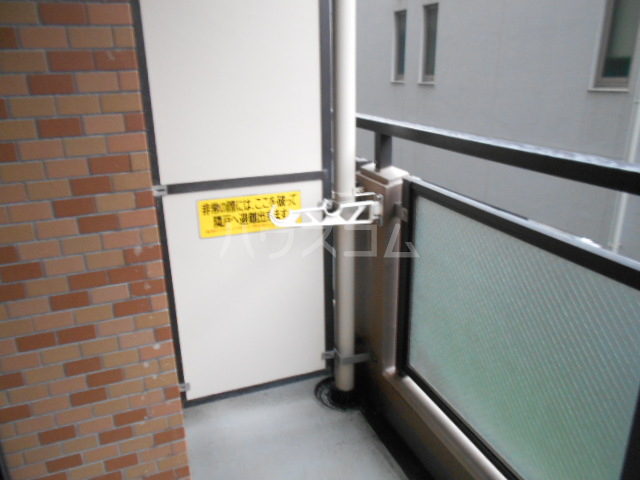 19/28 バルコニー