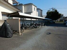 13/15 エントランス