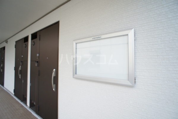 18/26 エントランス