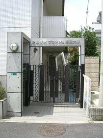 17/21 エントランス