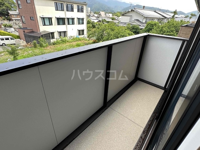 13/22 バルコニー