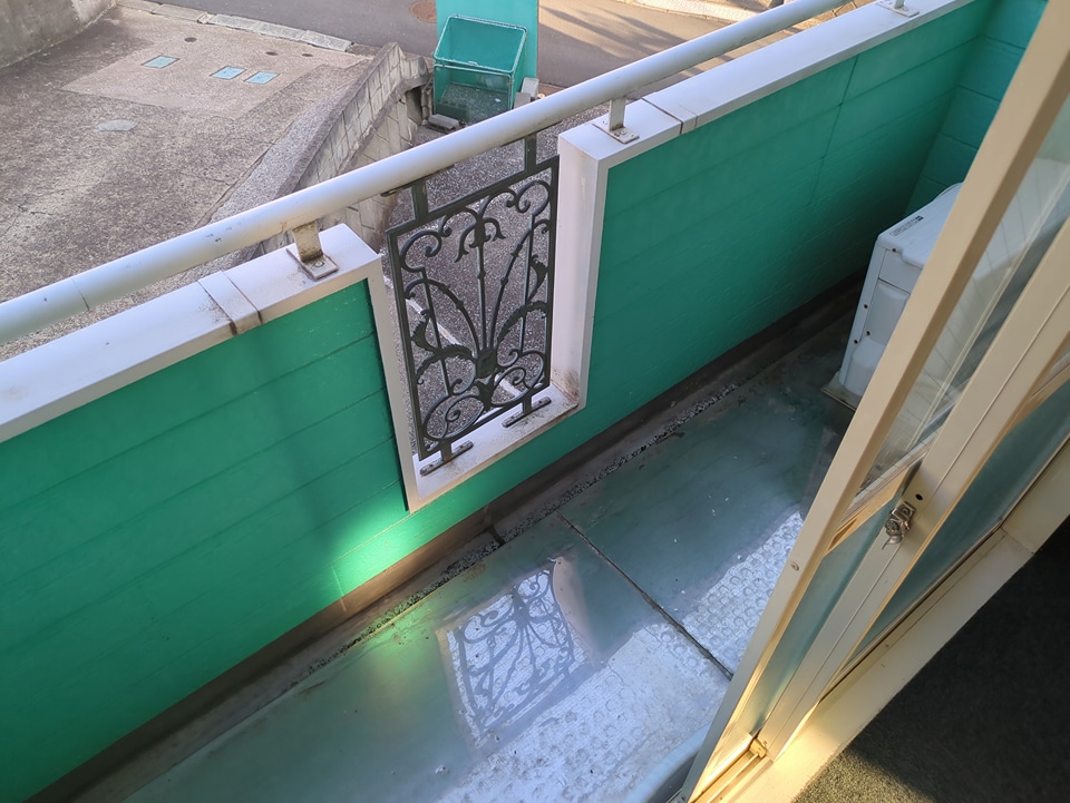 18/27 バルコニー