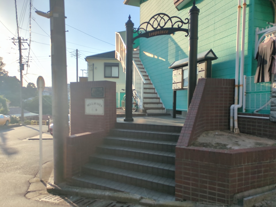 2/5 エントランス