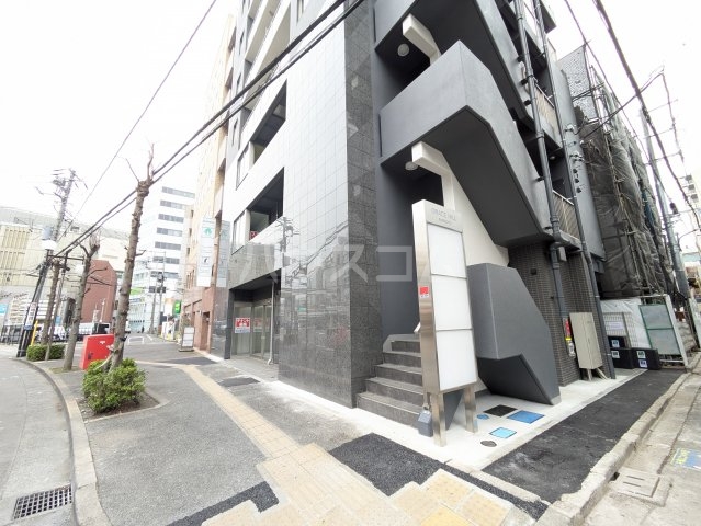 18/30 エントランス