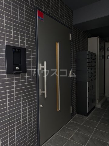 20/30 エントランス