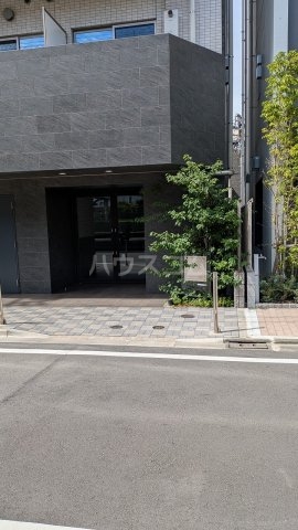 19/24 エントランス