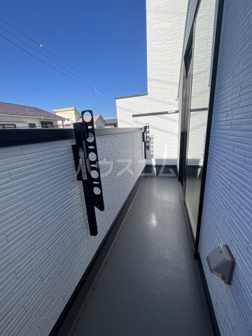 18/28 バルコニー