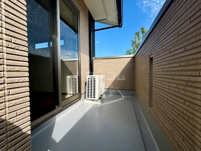 15/23 バルコニー