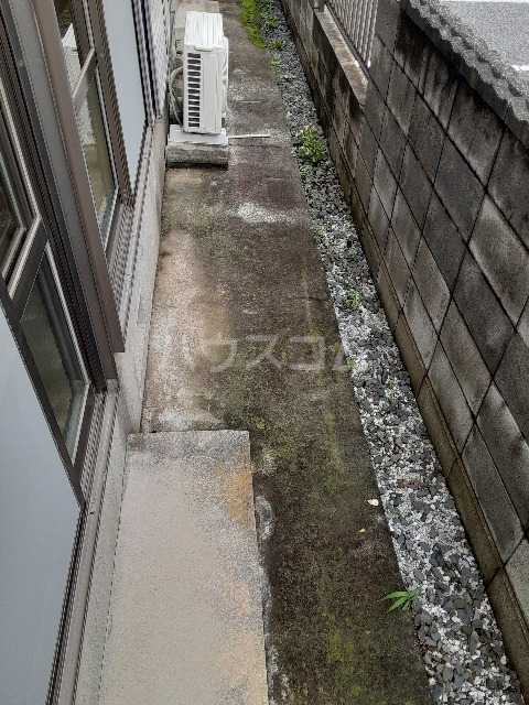 23/30 バルコニー