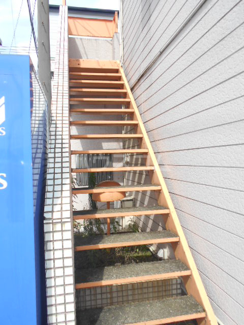 16/24 エントランス