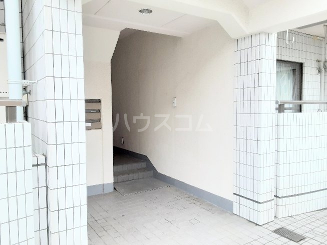 3/10 エントランス