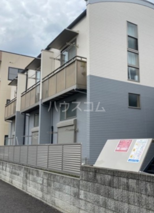 14/23 エントランス