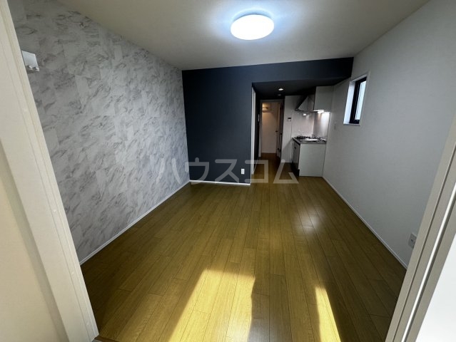 24/30 エントランス