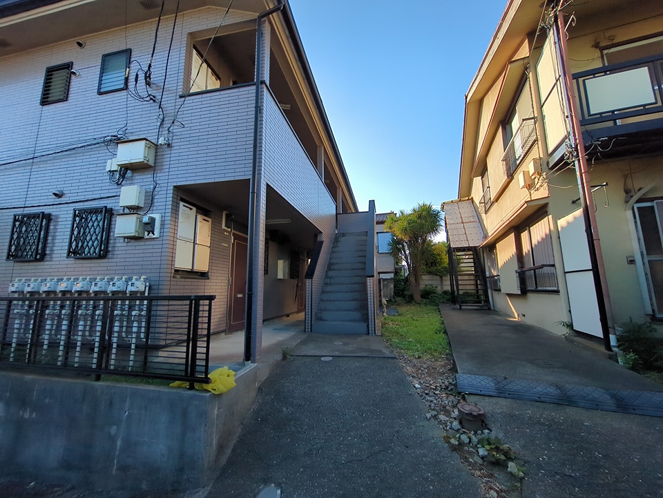 18/28 エントランス