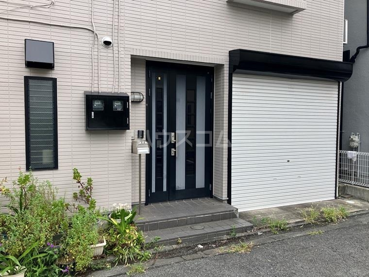 16/26 エントランス