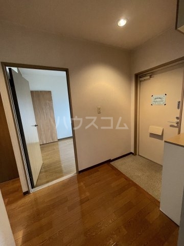 14/30 玄関