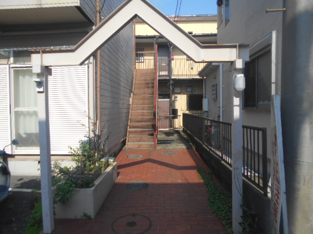 22/30 エントランス