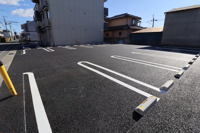18/18 駐車場