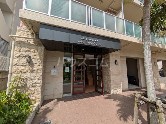 22/29 エントランス