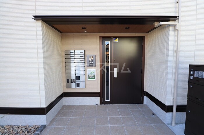 3/5 エントランス