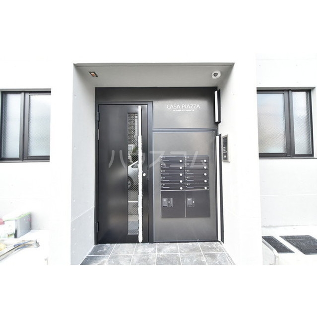 21/29 エントランス