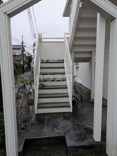 21/27 エントランス