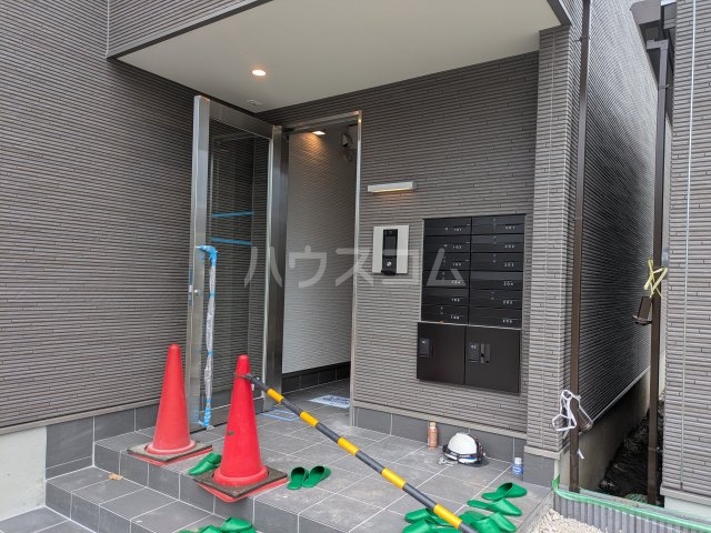 18/29 エントランス