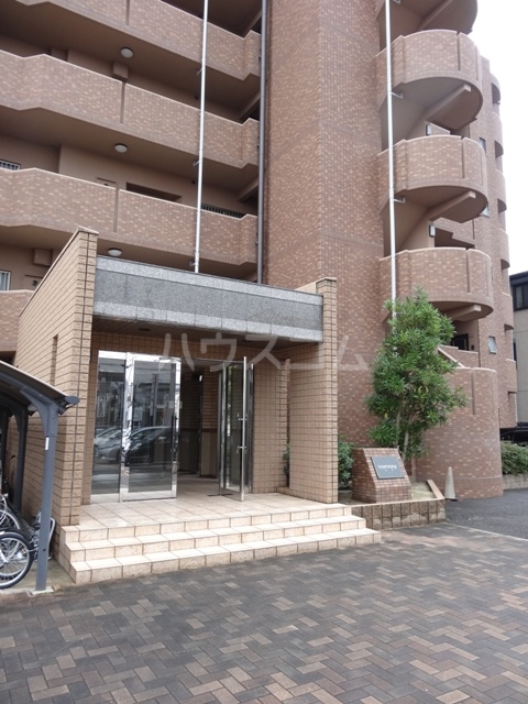 2/6 エントランス