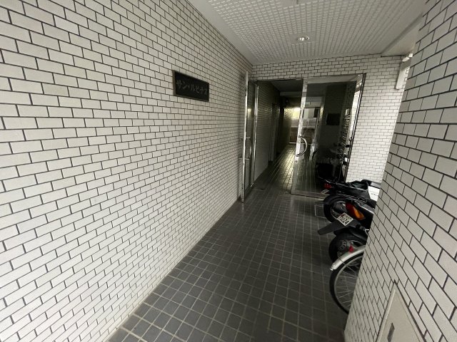 3/6 エントランス