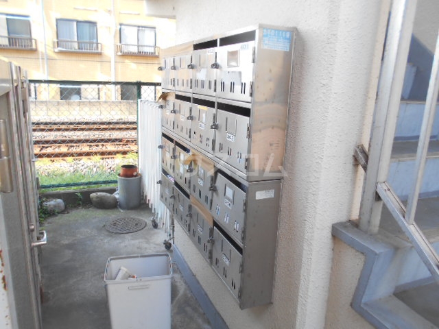 21/30 エントランス