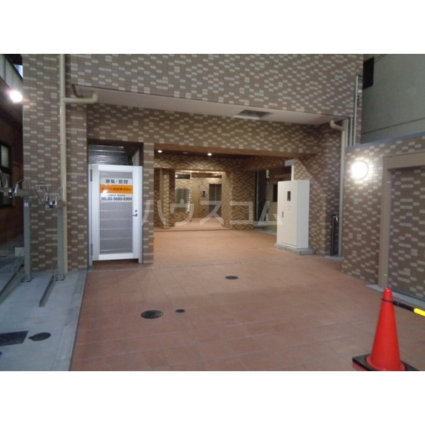 14/24 エントランス