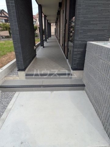 26/30 エントランス