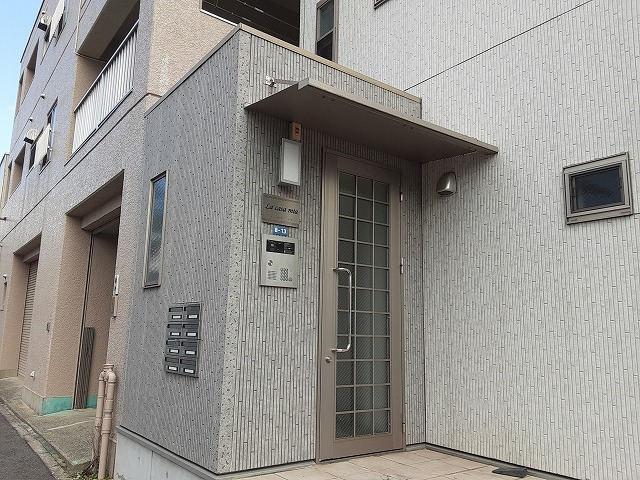 22/29 エントランス