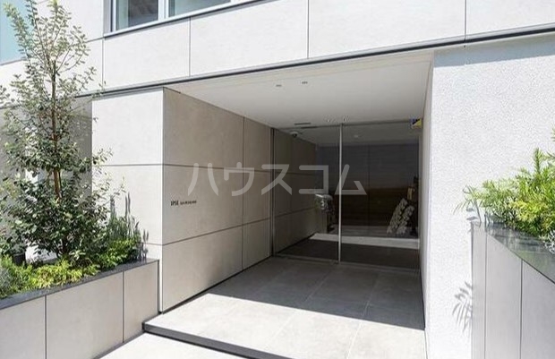 17/20 エントランス