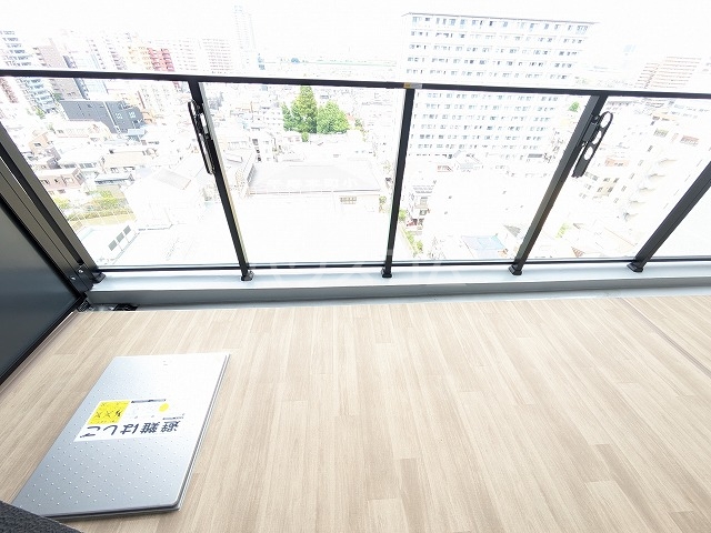 13/20 バルコニー