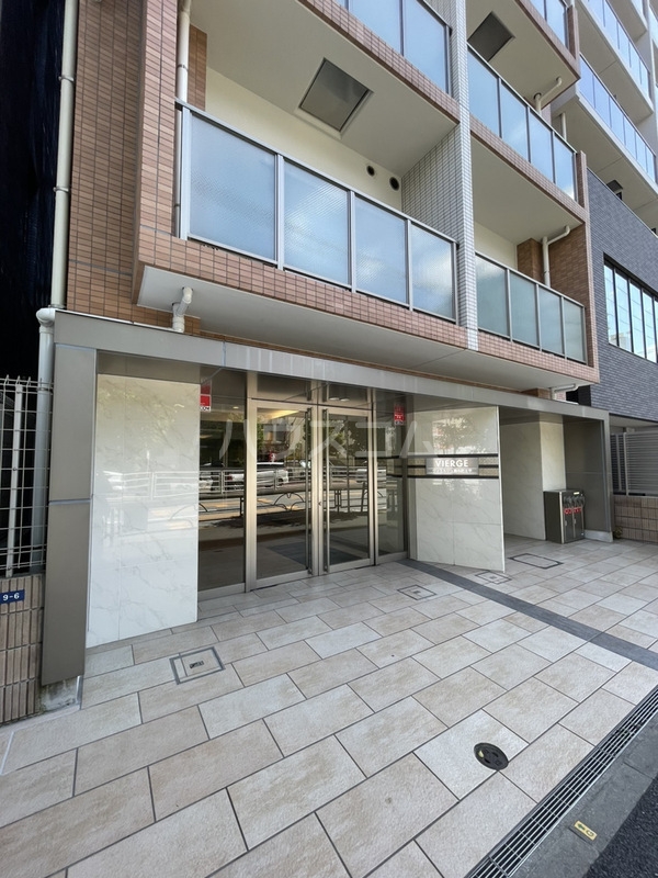 2/8 エントランス