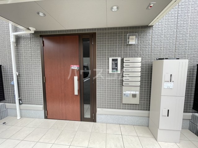 2/8 エントランス