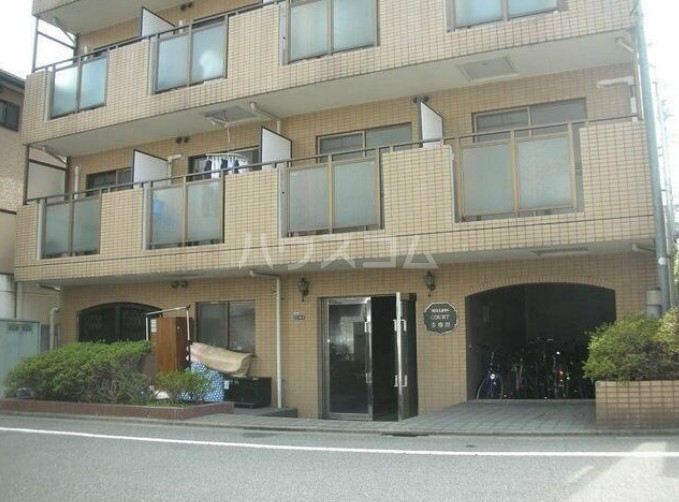 13/21 エントランス