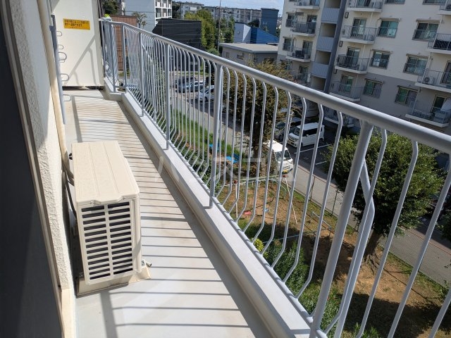 25/30 バルコニー