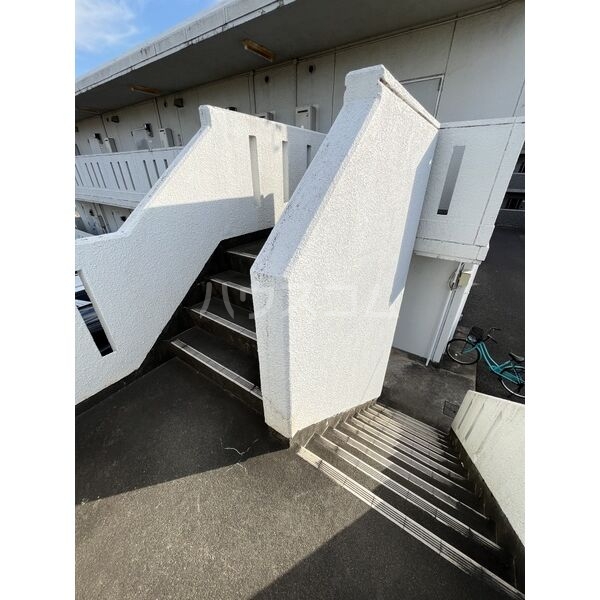 2/13 エントランス