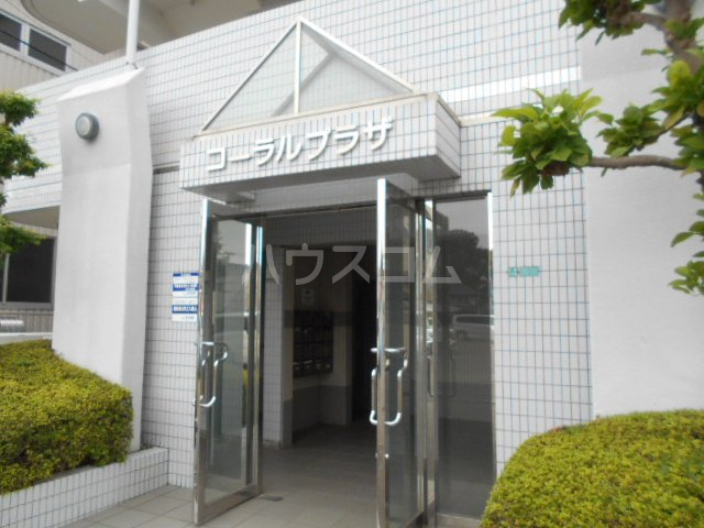 19/28 エントランス