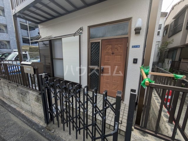 21/24 エントランス