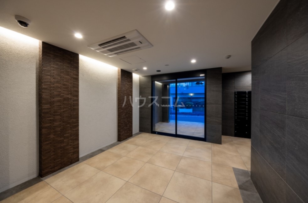 2/11 エントランス