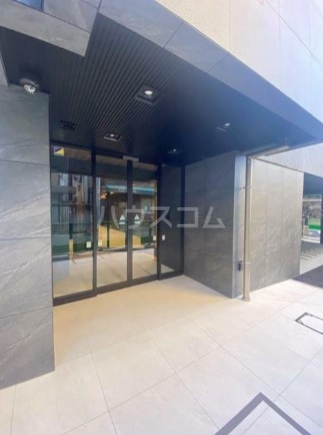 20/30 エントランス