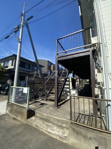 14/15 エントランス